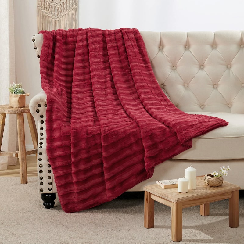Derby Double Sided Fauxfur Throw - Chili Pepper