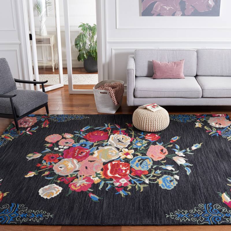 SAFAVIEH Handmade Blossom Miral Country Floral Wool Rug