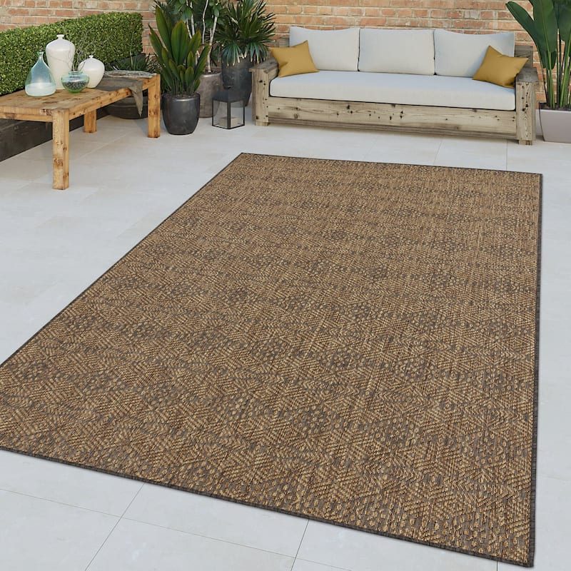 Indoor & Outdoor Rug with Modern Aztec Pattern
