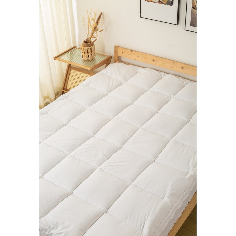 Full Quilted Fitted Waterproof Mattress Pad, Breathable Soft Filling  Mattress Protector, 8-18 Inches Deep Pocket Noiseless Mattress Cover (White)