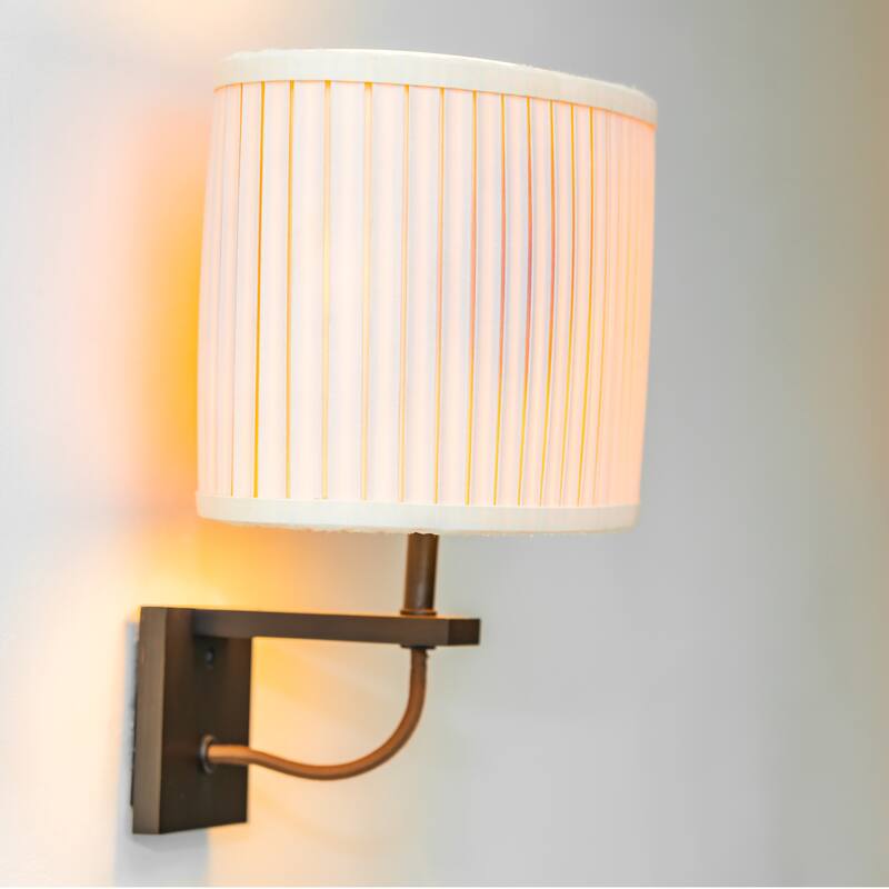 Bulbrite Pack of (2) Clear Mini Bi-Pin (G9) LED Bulb
