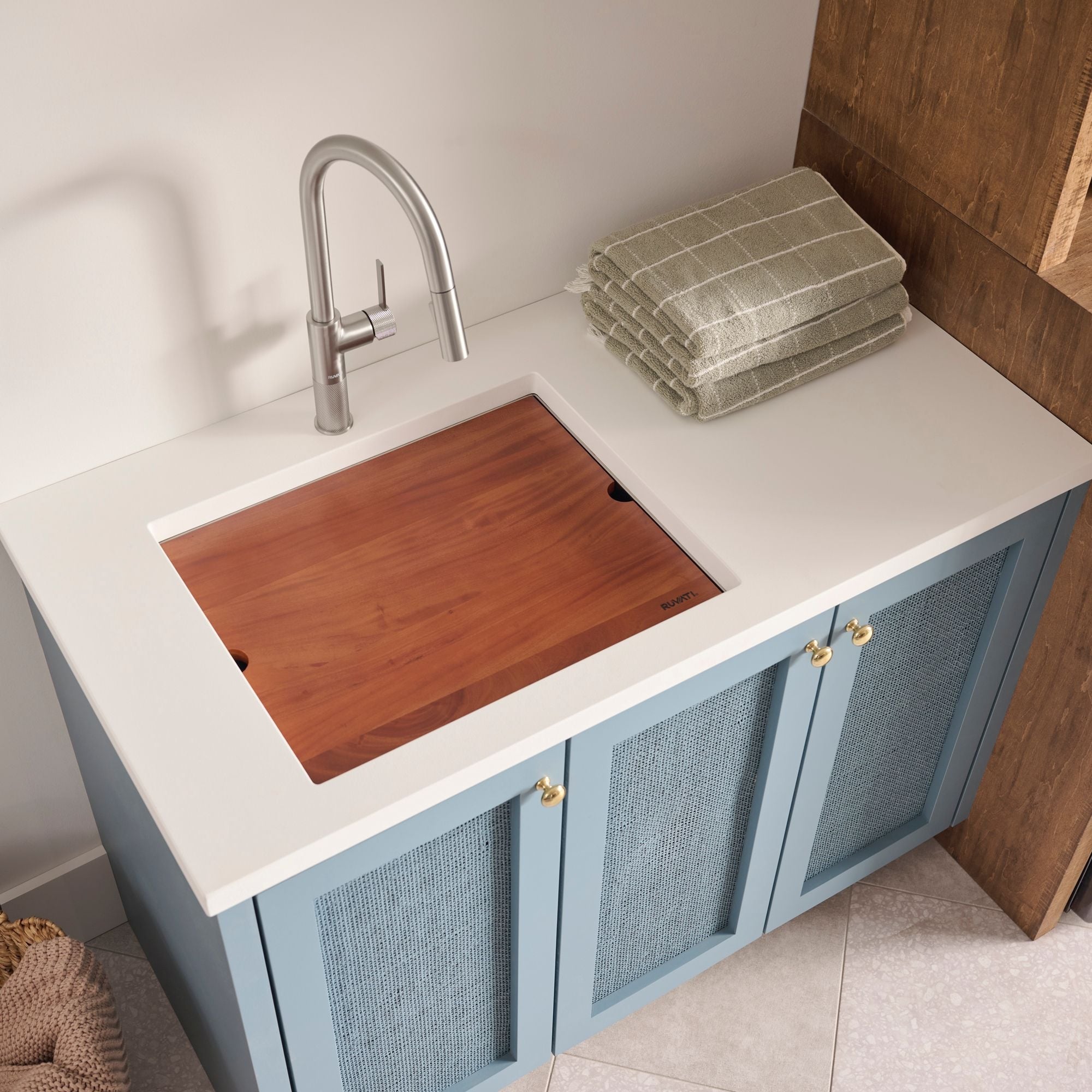 Ruvati 23″ x 19″ x 13″ Deep Laundry Utility Workstation Sink Undermount 16 Gauge – RVU6320 - Silver