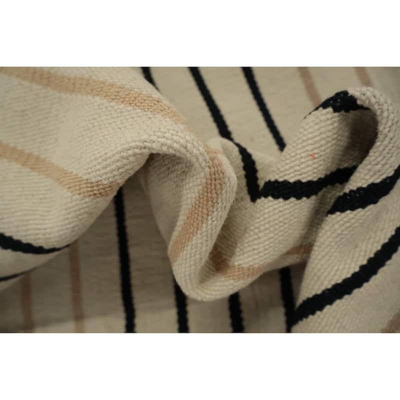 Hand Woven Oriental 100% Wool Carpet Southwestern Modern Beige & Ivories Kilim Area Rug - 5' 10'' X 4' 2''