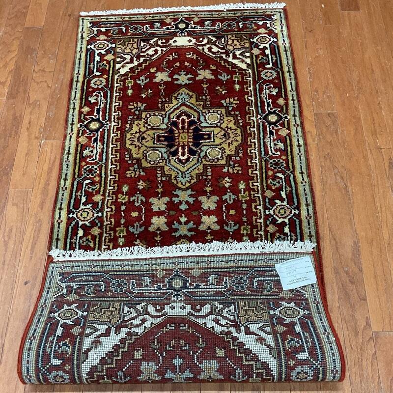 Handmade One-of-a-Kind Heriz Wool Oriental Rug 2'8 x 6'1 - 2.8 x 6.1