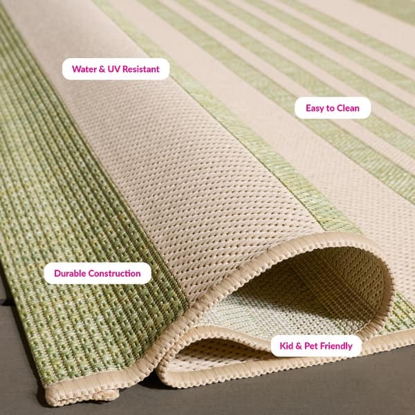 SAFAVIEH Courtyard Charmaine Indoor/ Outdoor Waterproof Area Rug