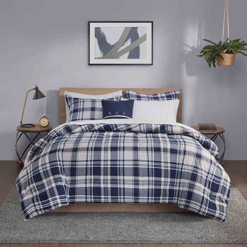 Madison Park Essentials Paton Navy Reversible Comforter Set with Bed Sheets - California King