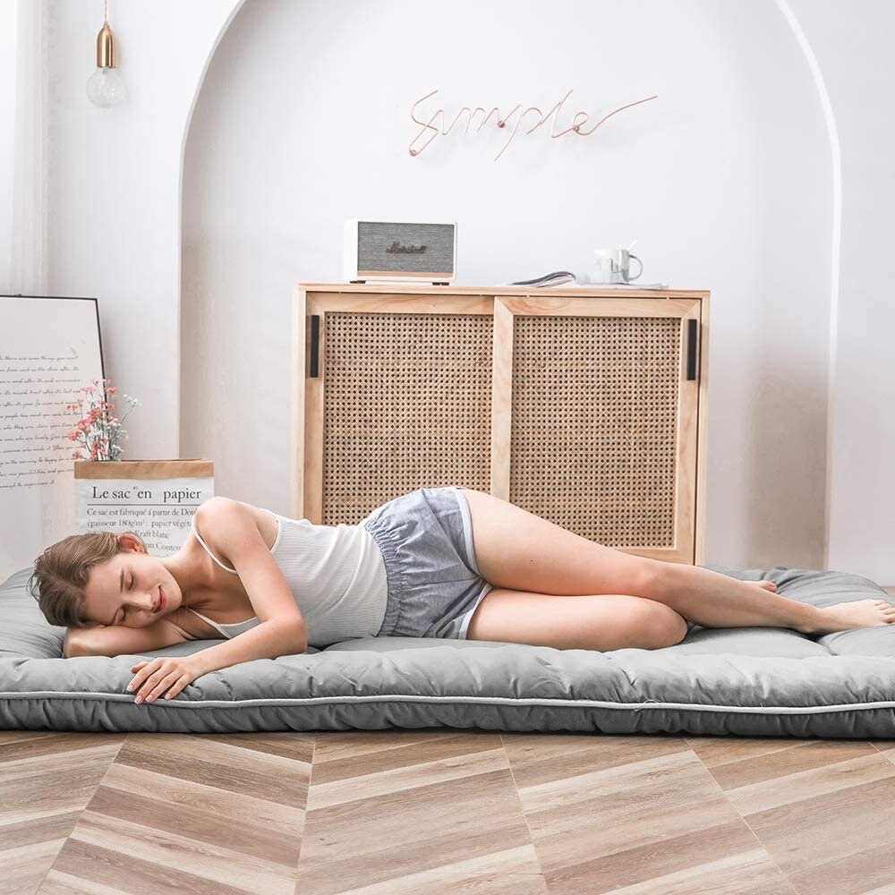 Traditional japanese top floor futon