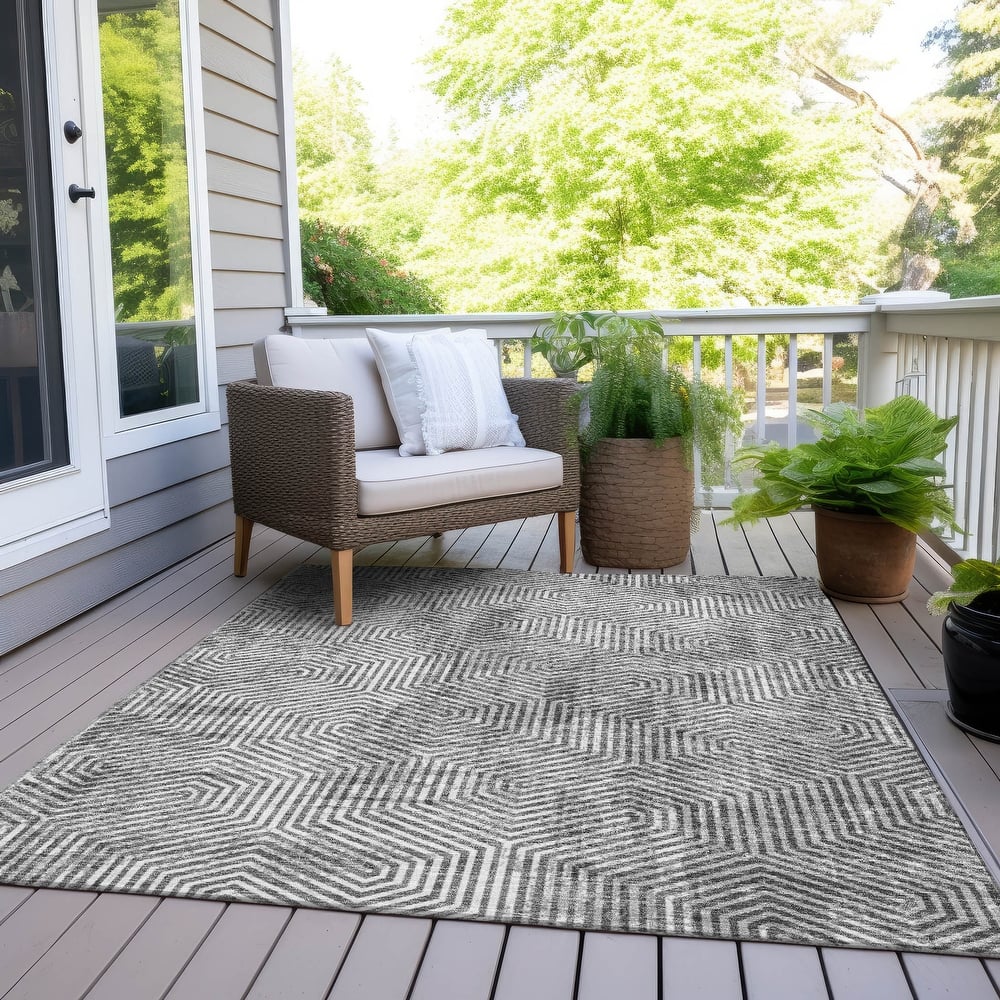 Machine Washable Indoor/ Outdoor Chantille Contemporary Maze Rug