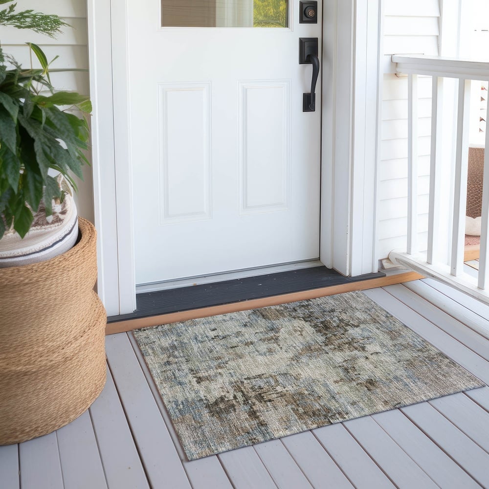 Machine Washable Indoor/ Outdoor Vintage Abstract Chantille Rug