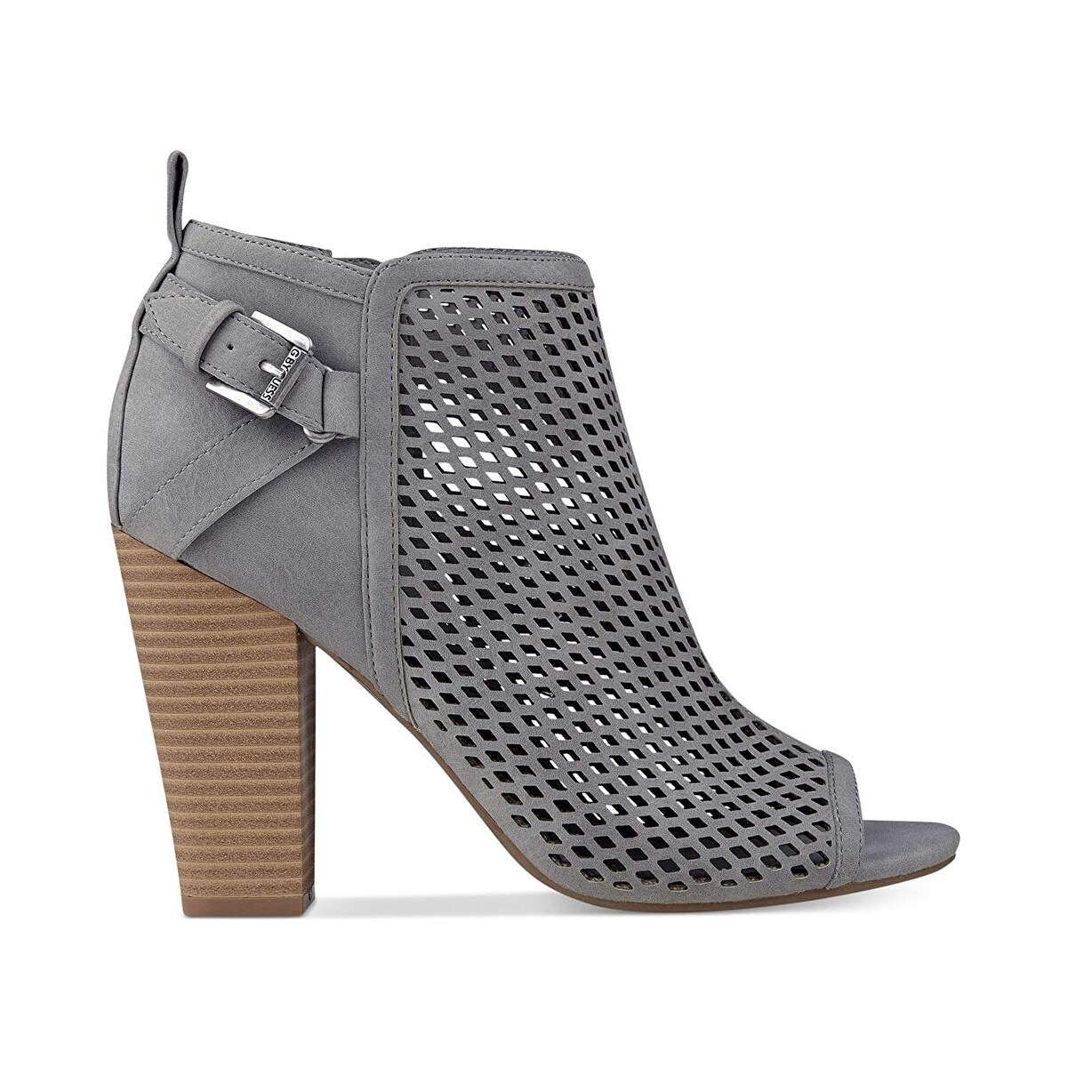 g by guess pumps