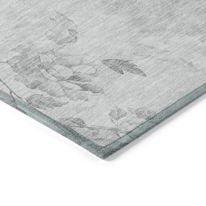 Machine Washable Indoor/ Outdoor Chantille Vanishing Floral Rug