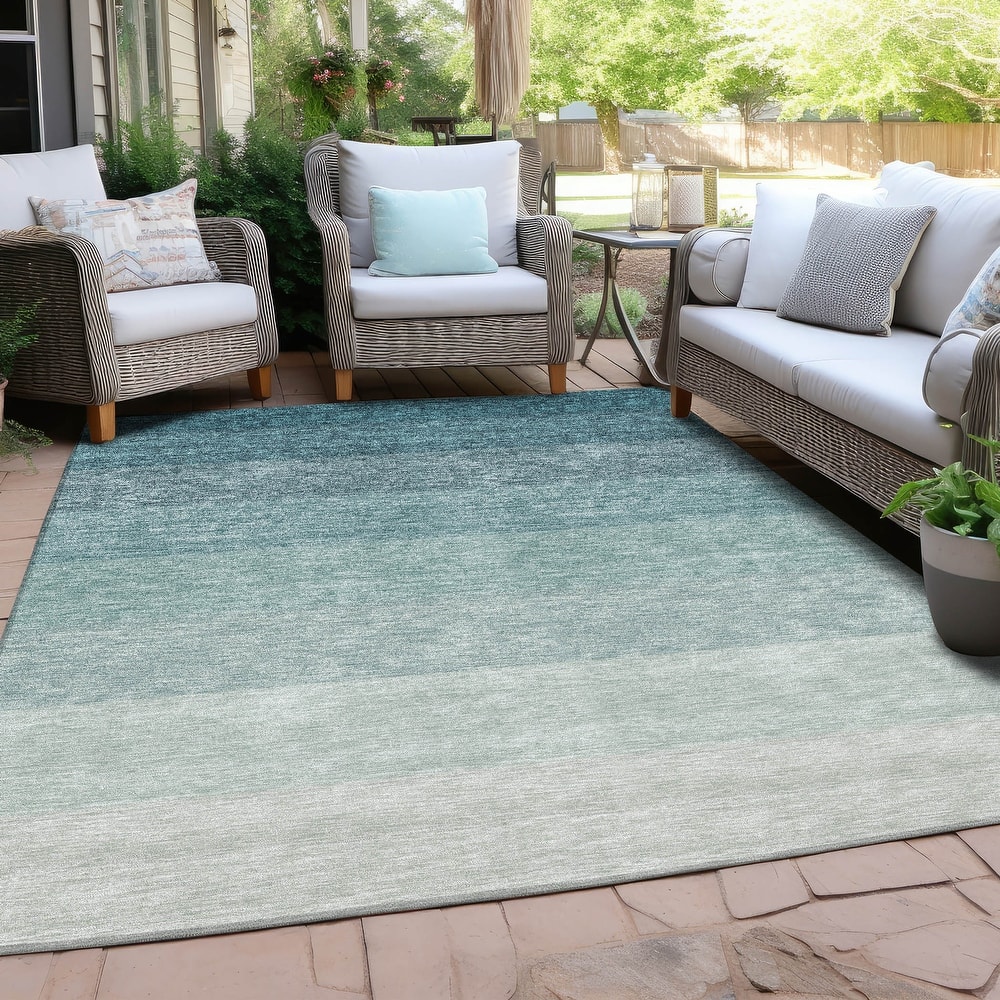 Machine Washable Indoor/ Outdoor Chantille Ombre Solid Rug