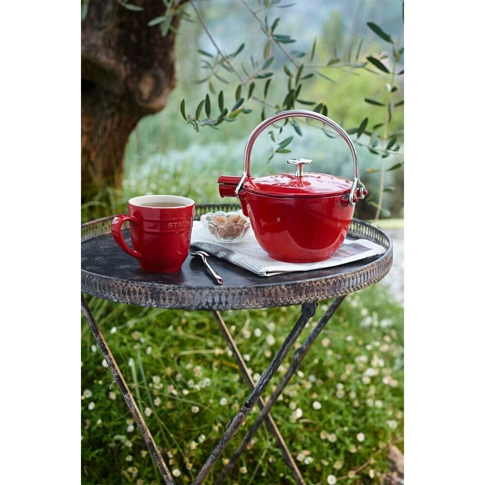 Staub Cast Iron 1-qt Round Tea Kettle - Overstock - 33024359