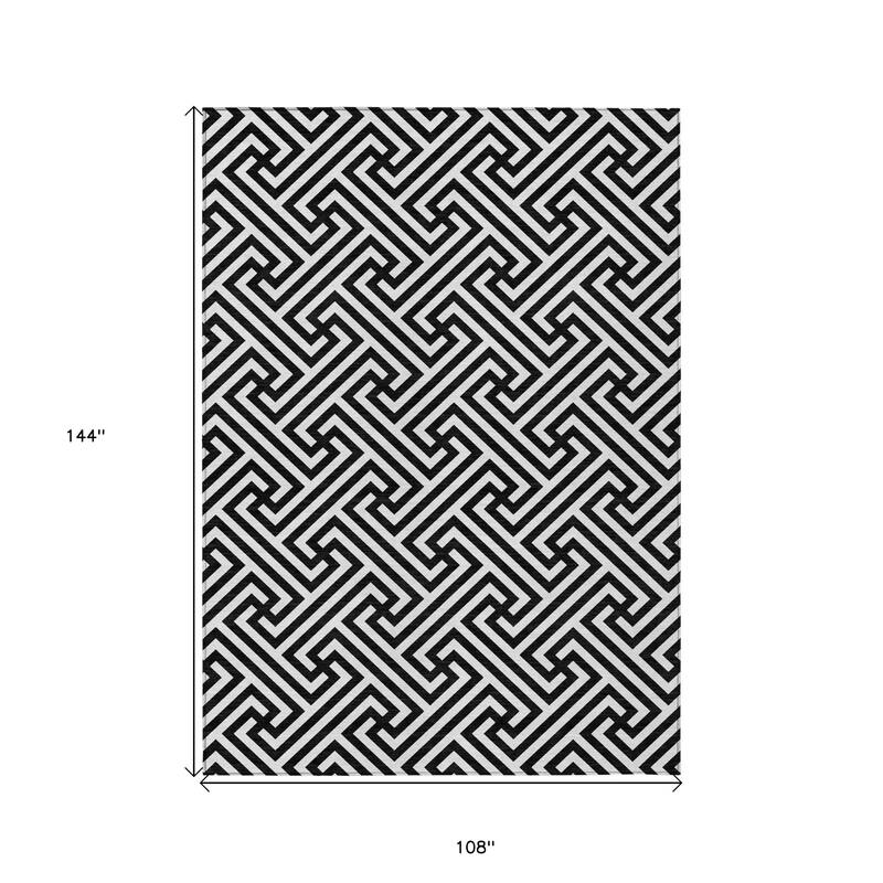 HomeRoots Geometric Transitional Rectangle Outdoor Rug