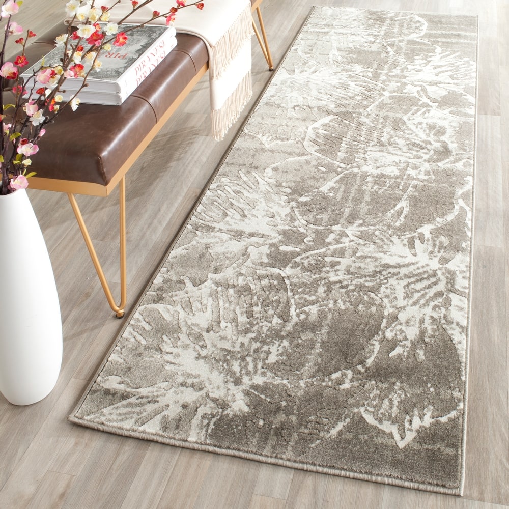 SAFAVIEH Porcello Jo Abstract Floral Area Rug