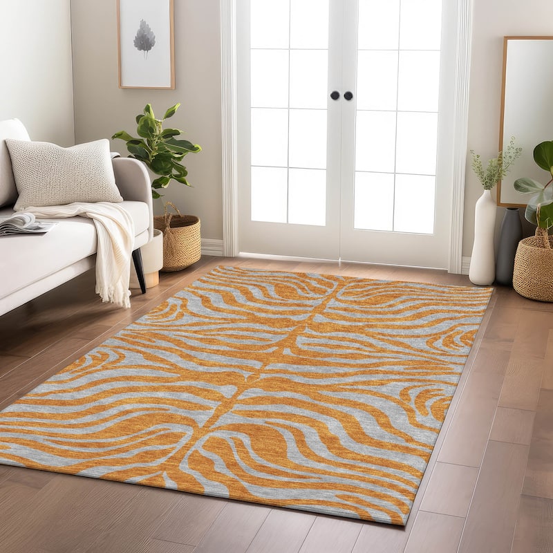 Machine Washable Indoor/ Outdoor Modern Animal Print Chantille Rug