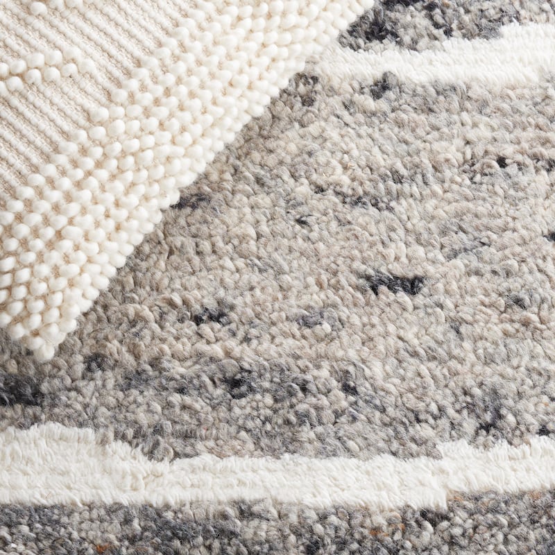 SAFAVIEH Handmade Casablanca Roksana Wool Rug