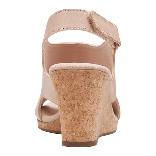 Clarks lafley joy leather sandal deals