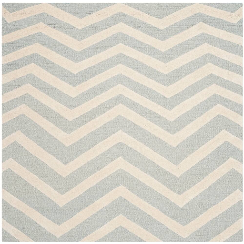 SAFAVIEH Handmade Cambridge Terttu Chevron Wool Rug