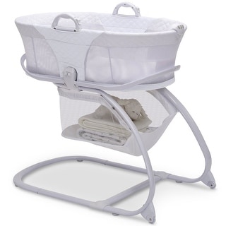 Deluxe deals moses bassinet