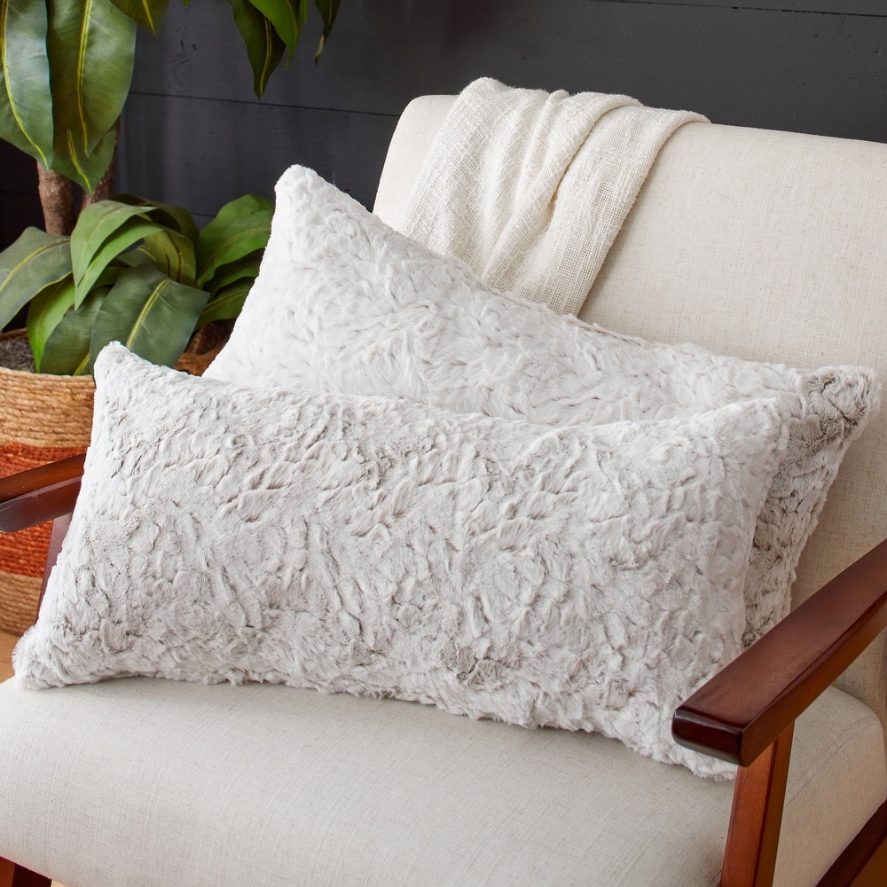 Sorra Home Indoor Faux Fur Knife Edge Lumbar Pillows (Set of 2)