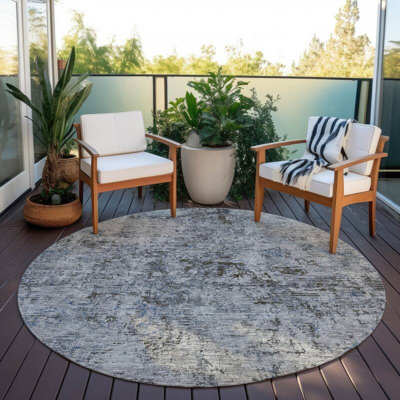 Machine Washable Indoor/ Outdoor Abstract Solid Chantille Rug - Gray - 8' x 8'