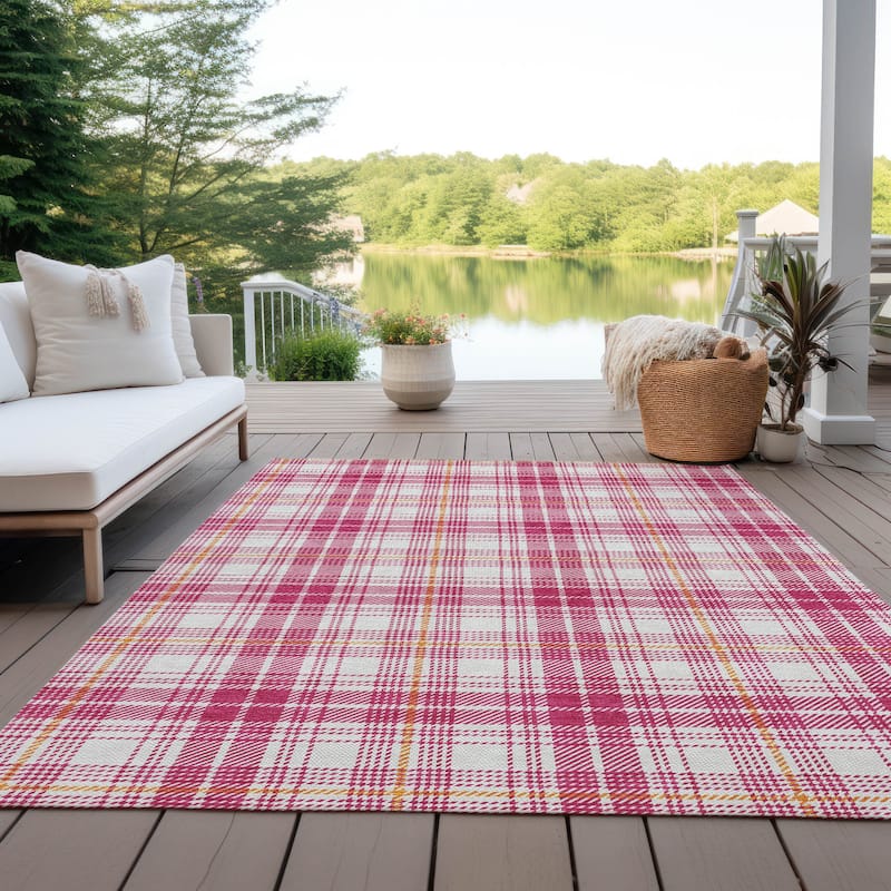 Machine Washable Indoor/ Outdoor Plaid Chantille Rug