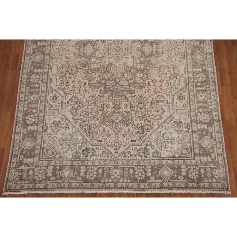 Hand Knotted Oriental 100% Wool Carpet Traditional Medallion Peach Tabriz Area Rug - 9' 8'' X 6' 4''