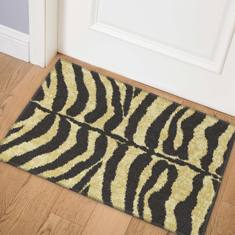 Addison Indoor/ Outdoor Safari Zebra Animal Print Washable Area Rug - 1'8" x 2'6" - Gilded
