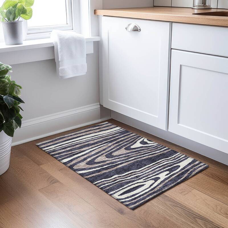 Machine Washable Indoor/ Outdoor Abstract Illusion Chantille Rug