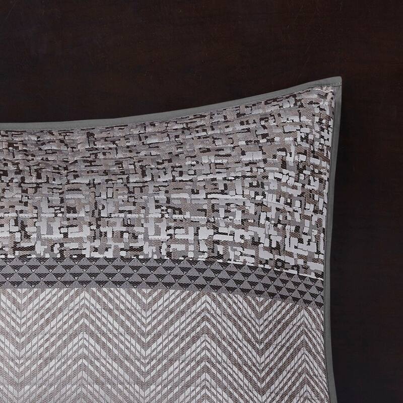 GDF Studio - Rhapsody Reversible Jacquard Quilt Set with Decorative Pillows