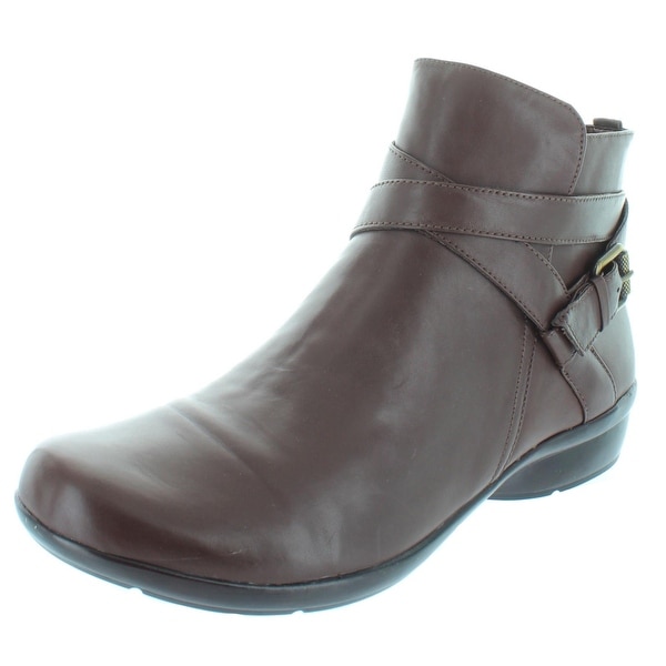 naturalizer cassandra booties