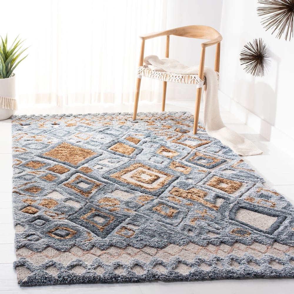 SAFAVIEH Handmade Casablanca Shag Grainne Tribal Wool Rug