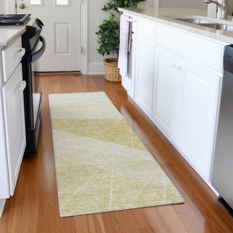 Machine Washable Indoor/ Outdoor Chantille Modern Prism Rug - Wheat - 2'3" x 7'6"