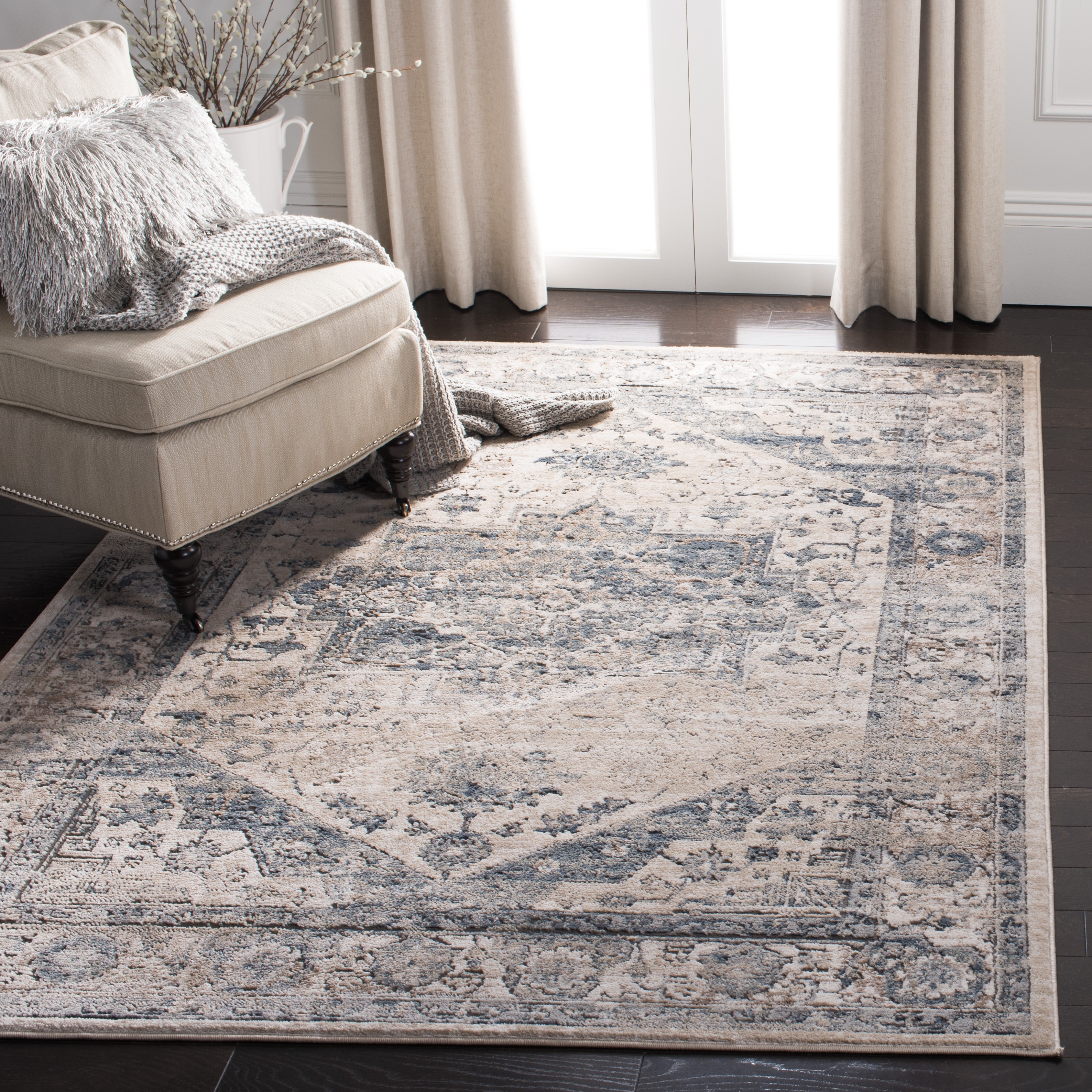 Martha Stewart by SAFAVIEH Maurilia Vintage Rug