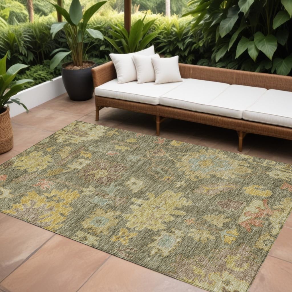 HomeRoots Floral Traditional Rectangle Outdoor Rug