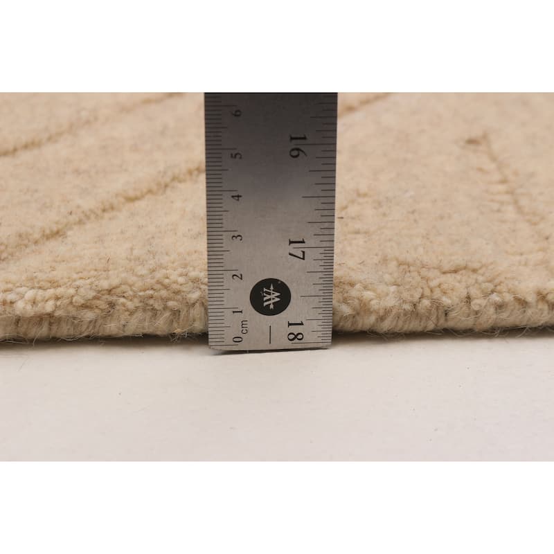 Kashkuli Gabbeh Ivory Rug 6'6" x 9'5" - 6'6 x 9'5