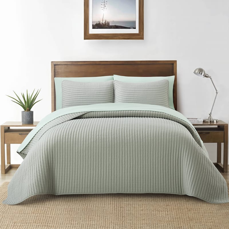 Nanshing Cassidy 7 Piece Solid Color Waffle Quilt Set - Sage - King