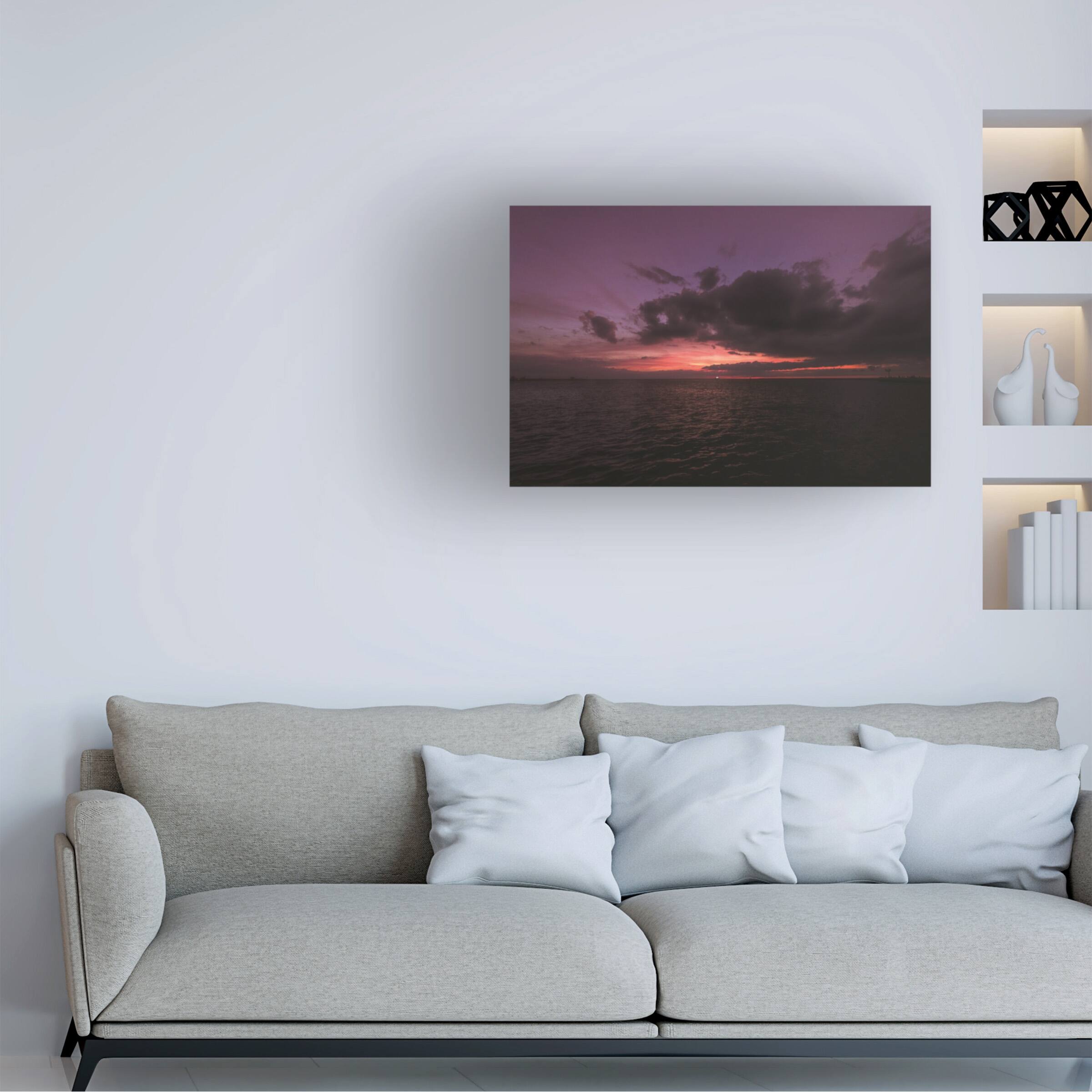 Kurt Shaffer Photographs 'Golden Hour On The Lorain Ohio Lighthouse