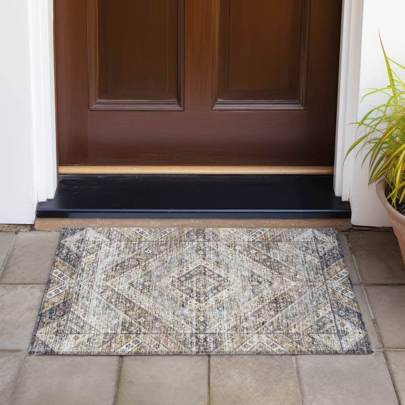 Machine Washable Indoor/Outdoor Traditional Ali Chantille Rug - Brown - 1'8" x 2'6"
