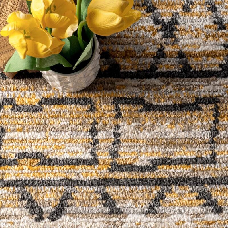 Nuloom Bedford Banded Tribal Area Rug