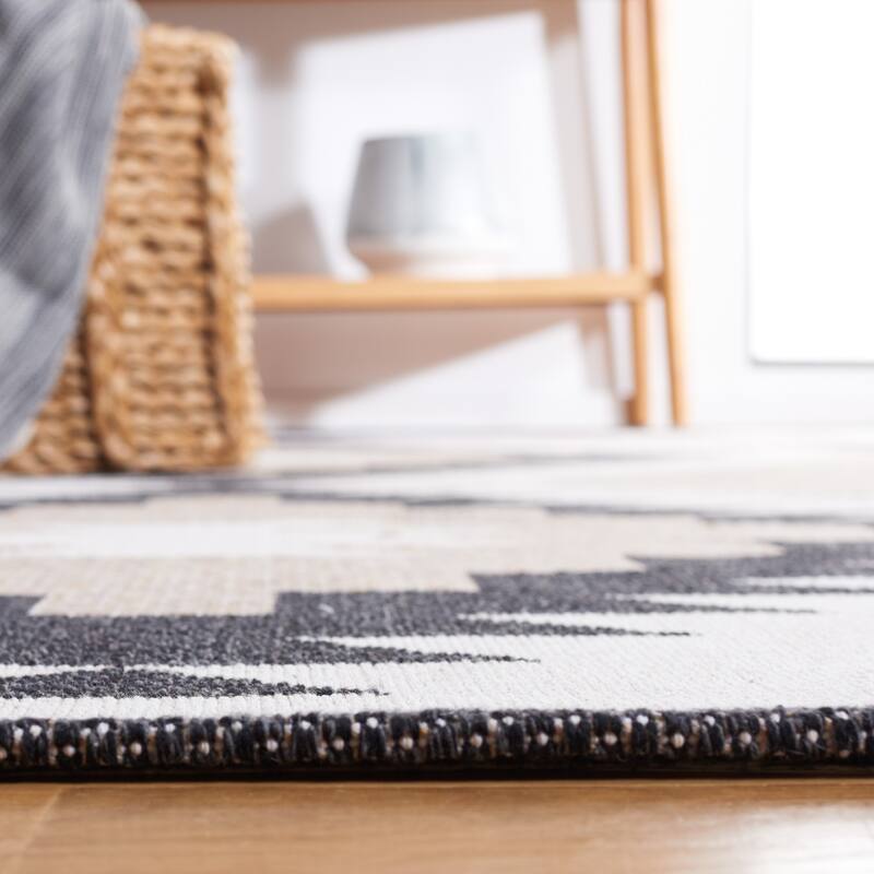 SAFAVIEH Augustine Sharie Moroccan Boho Tribal Rug