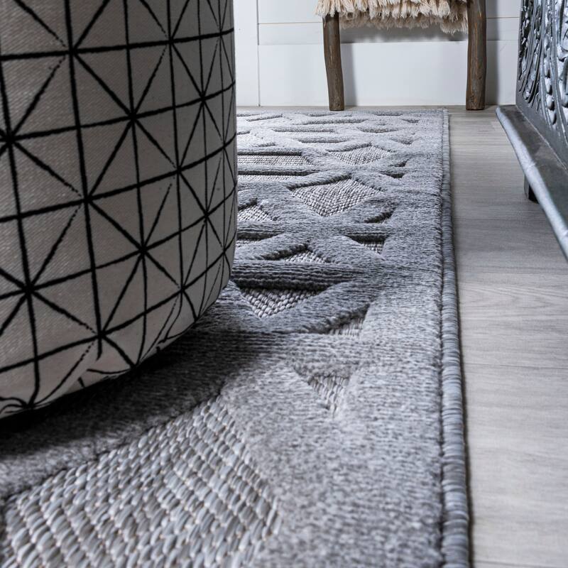 JONATHAN Y Peralta Neutral Geometric Indoor/Outdoor Area Rug