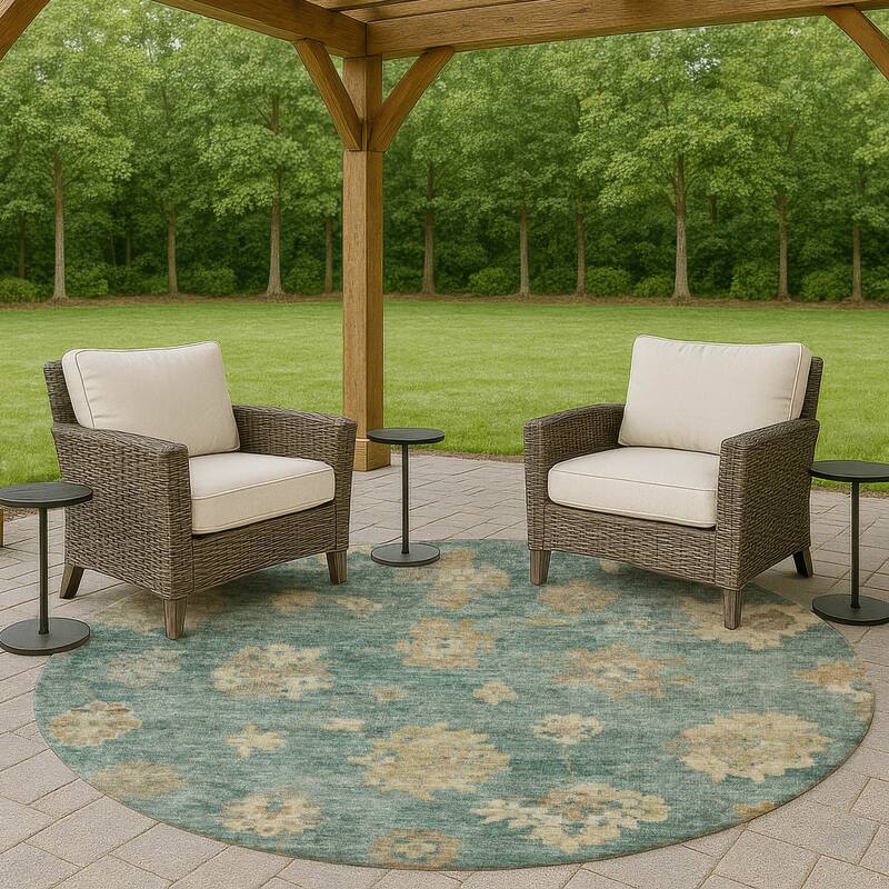 Machine Washable Indoor/ Outdoor Casual Traditional Chantille Rug - Aloe - 8' x 8'