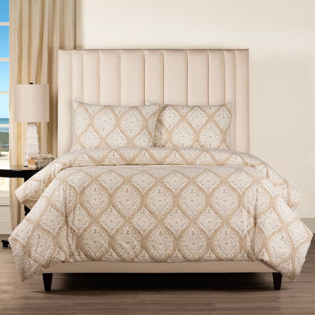 Magnolia Home Fashions Ariana Linen Duvet cover & shams Set