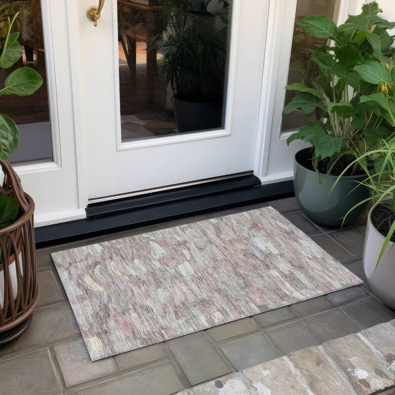 Machine Washable Indoor/ Outdoor Abstract Rock Chantille Rug - Blush - 1'8" x 2'6"