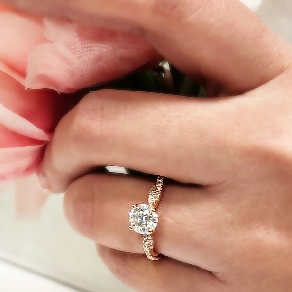 Overstock hotsell moissanite rings