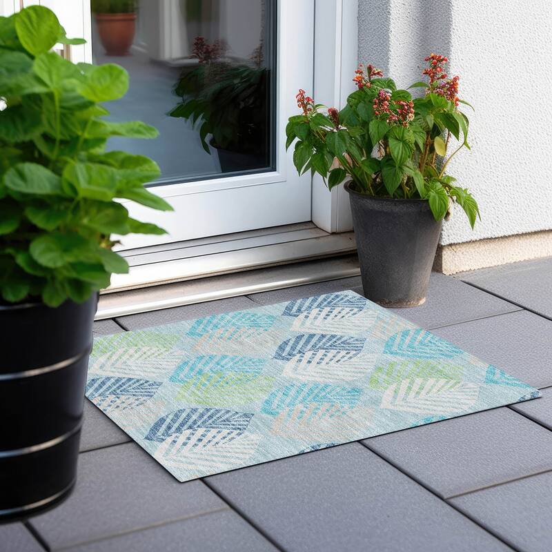 Machine Washable Indoor/ Outdoor Chantille Casual Palm Leaf Rug - Teal - 1'8" x 2'6"