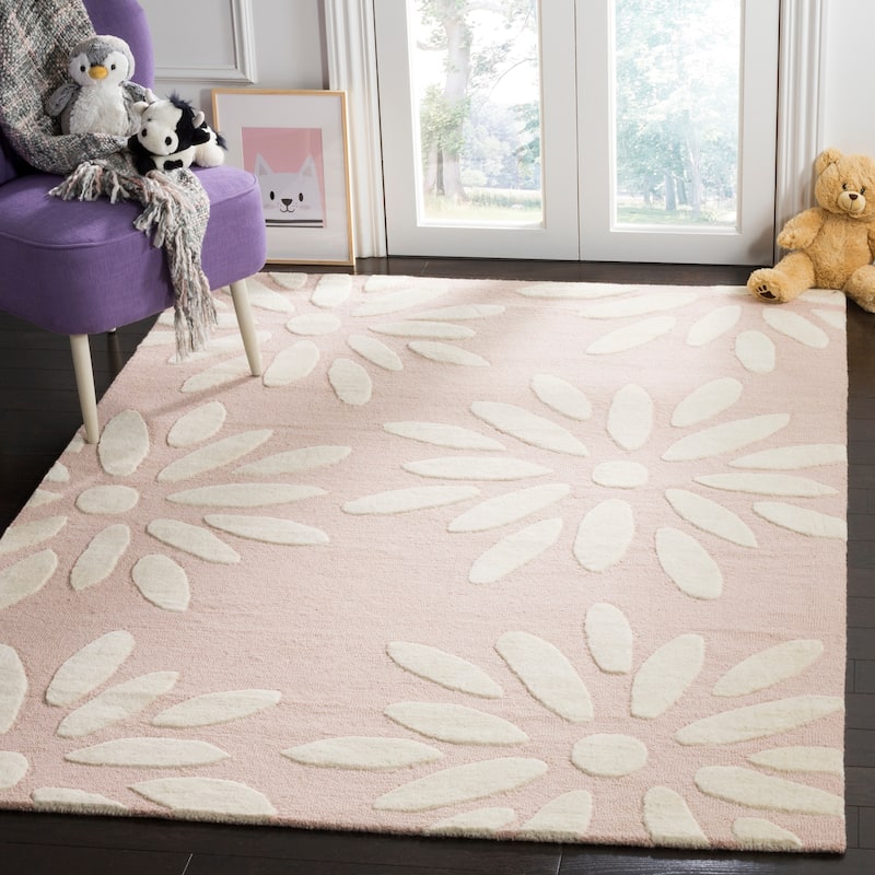 SAFAVIEH Handmade SAFAVIEH Kids Fleurette & Tween Wool Rug - 4' x 6' - Pink/Ivory - Rectangle