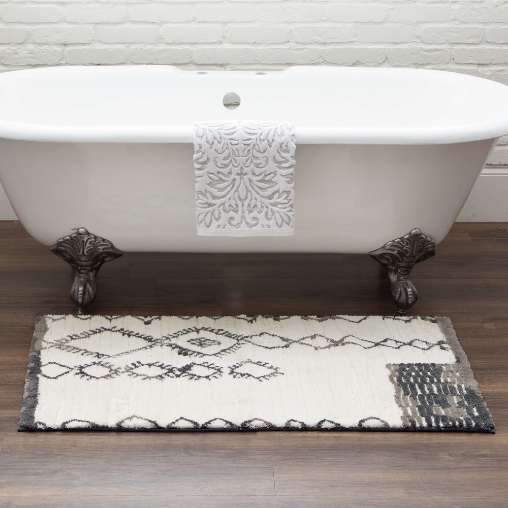 Bath Shower Tub Mat 39x15 Machine Washable Bathtub Mats with Drain Holes,  Suction Cups - On Sale - Bed Bath & Beyond - 29860626